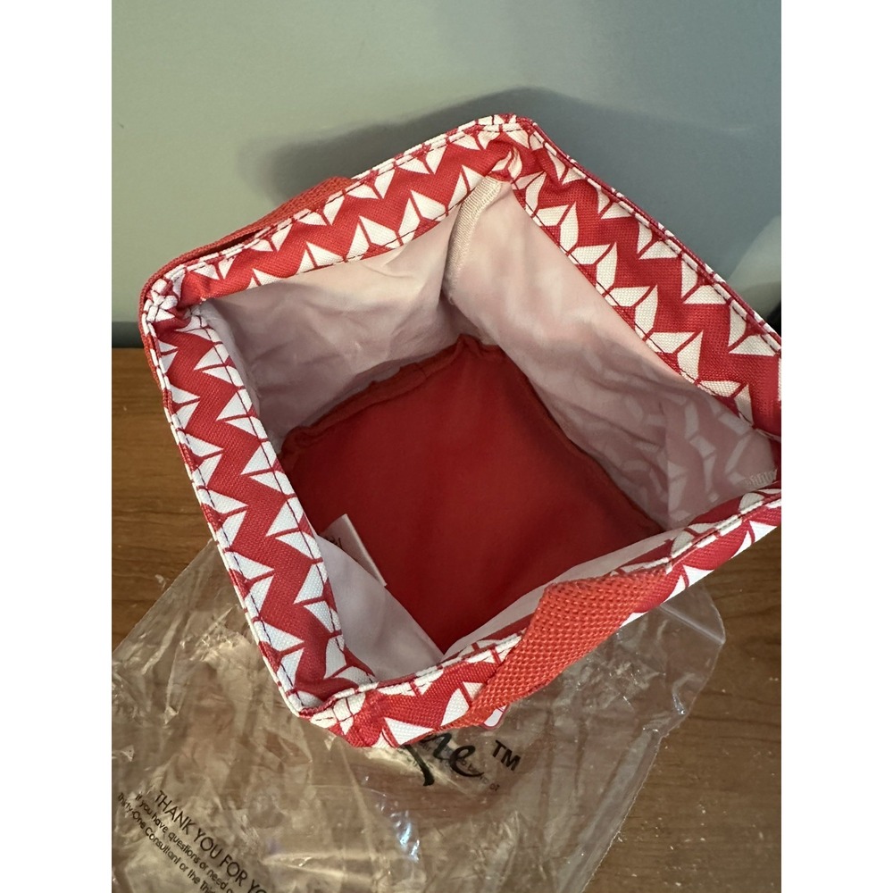 Thirty One Little Carry All Caddy Chevron Dash New - Picture 2 of 3